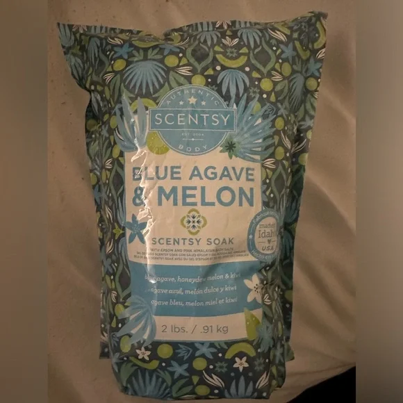 COPY - Scentsy soak blue agave and melon - Picture 1 of 1